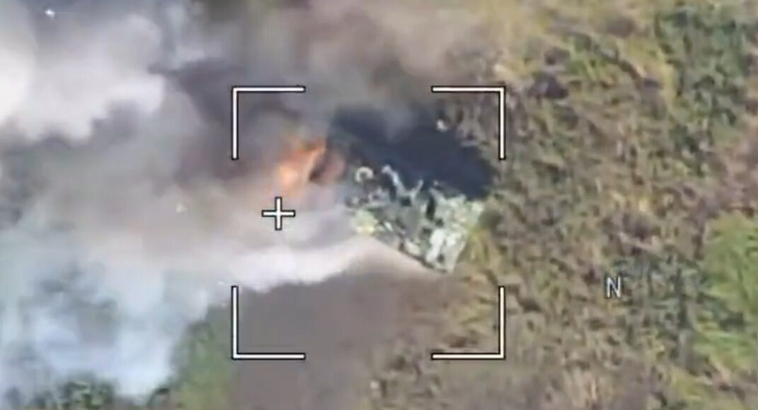 Xe thiết giáp Bradley của Ukraine bị pháo binh Nga bắn cháy hồi giữa tháng 7. Ảnh: Telegram/Voin_Dv