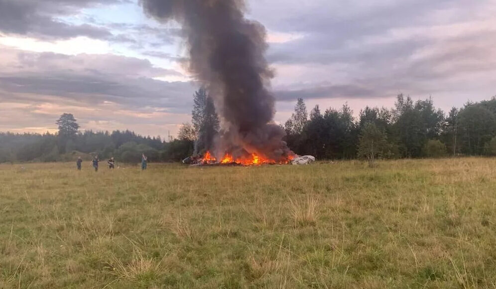 Hiện trường máy bay rơi tại tỉnh Tver hôm 23/8. Ảnh: RIA Novosti