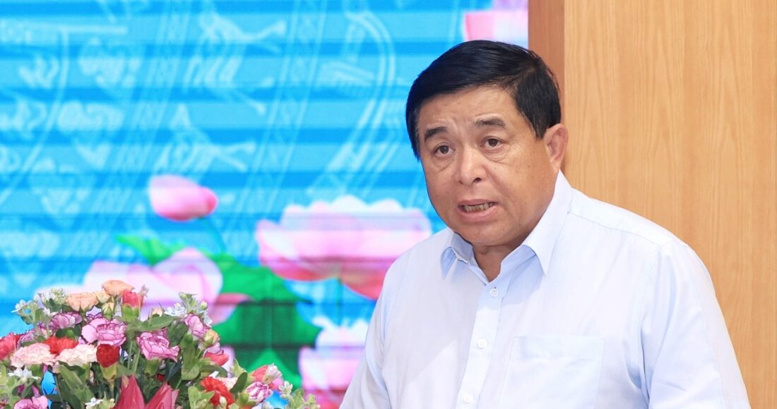 Bộ trưởng Kế hoạch & Đầu tư Nguyễn Chí Dũng phát biểu tại hội nghị, ngày 15/7. Ảnh: Mpi