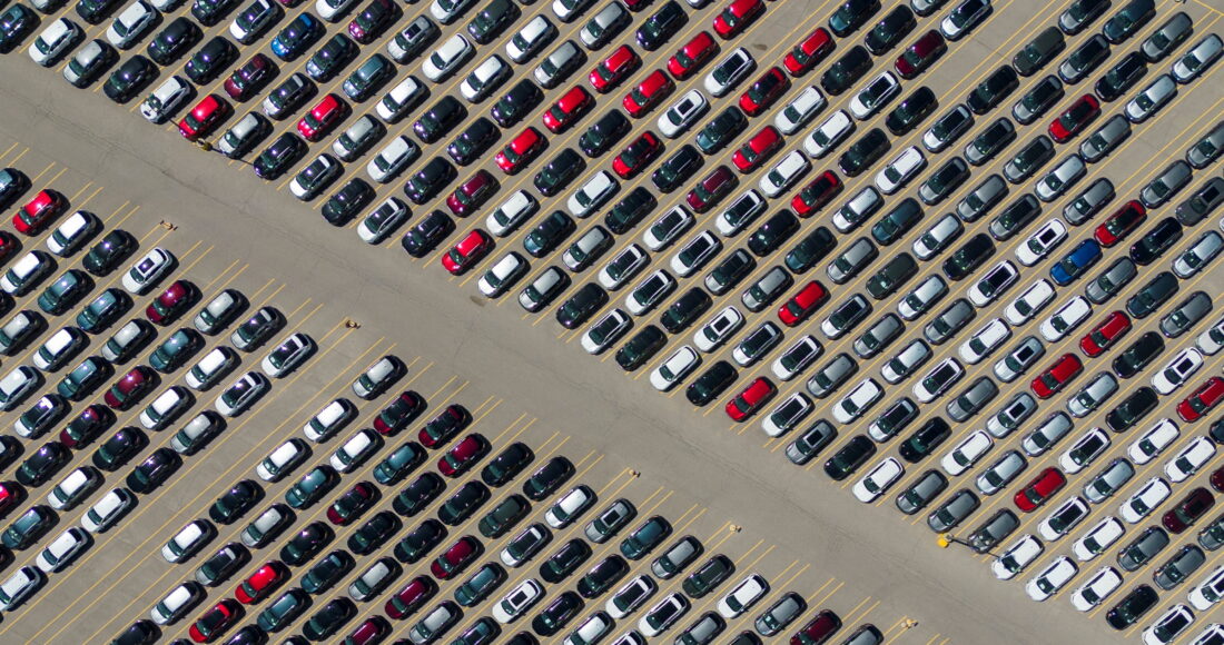 Xe được sản xuất ra tại nhà máy Oakville của Ford ở Ontario, Canada ngày 26/5/2023. Ảnh: Reuters