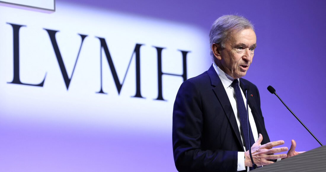 Chủ tịch kiêm CEO LVMH Bernard Arnault tại sự kiện của công ty ở Paris tháng 1/2024. Ảnh: Reuters