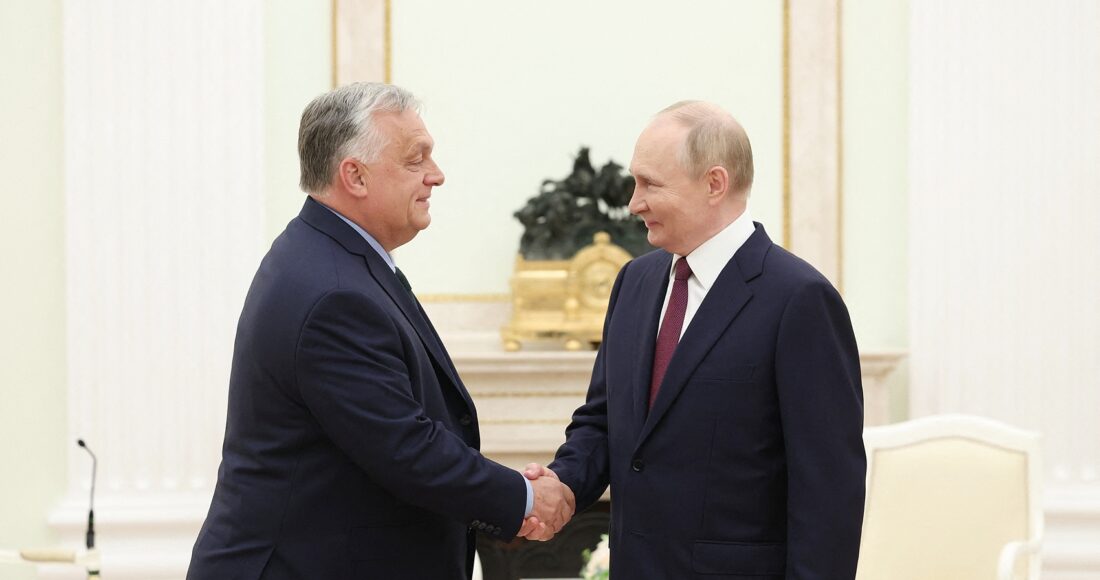 Thủ tướng Hungary Viktor Orban (trái) gặp Tổng thống Nga Vladimir Putin tại Điện Kremlin ngày 5/7. Ảnh: AFP