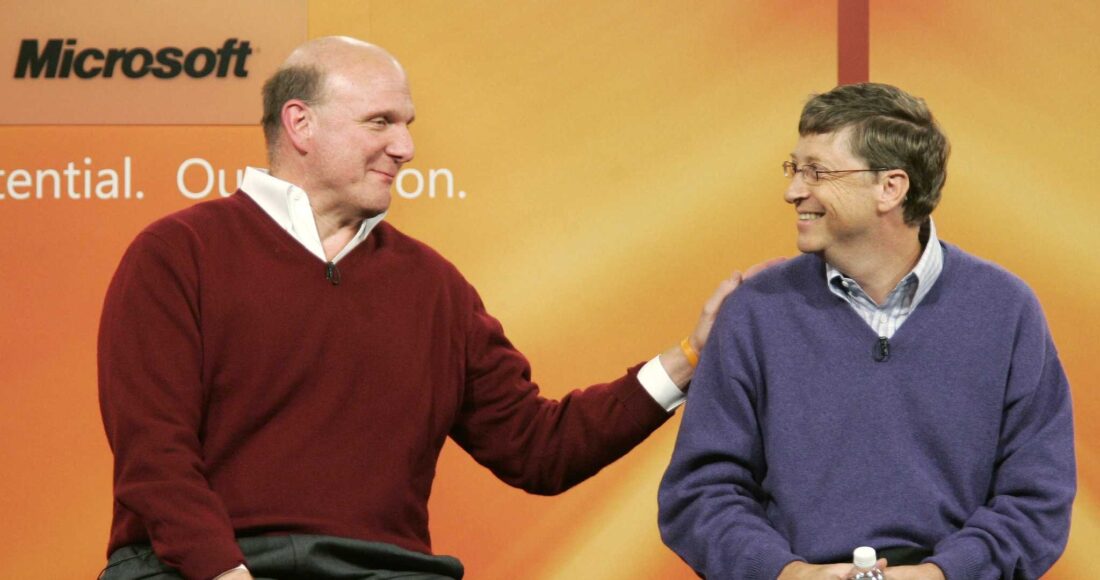 Steve Ballmer và Bill Gates tại một sự kiện năm 2006 tại Mỹ. Ảnh: AP