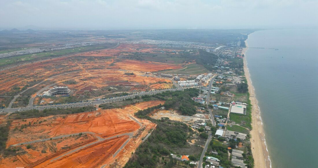 Dự án Khu du lịch Thung lũng Đại Dương (TP Phan Thiết) có nguy cơ sạt lở, theo Sở Xây dựng Bình Thuận. Ảnh: Việt Quốc