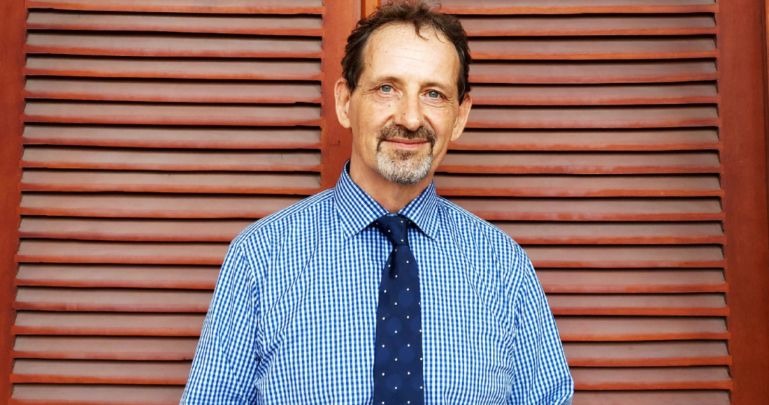 Ông Benedict Daniel Sullivan tại phiên tòa sơ thẩm ngày 29/9/2023. Ảnh: Hải Duyên