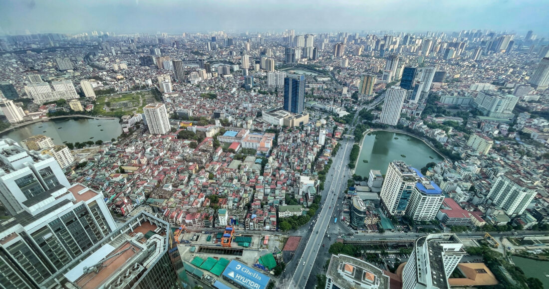 Một góc thành phố Hà Nội trên cao. Ảnh: Giang Huy