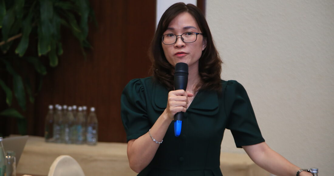 Diễn giả Hoàng Cẩm Giang trong hội thảo sáng 3/7. Ảnh: Anh Vũ