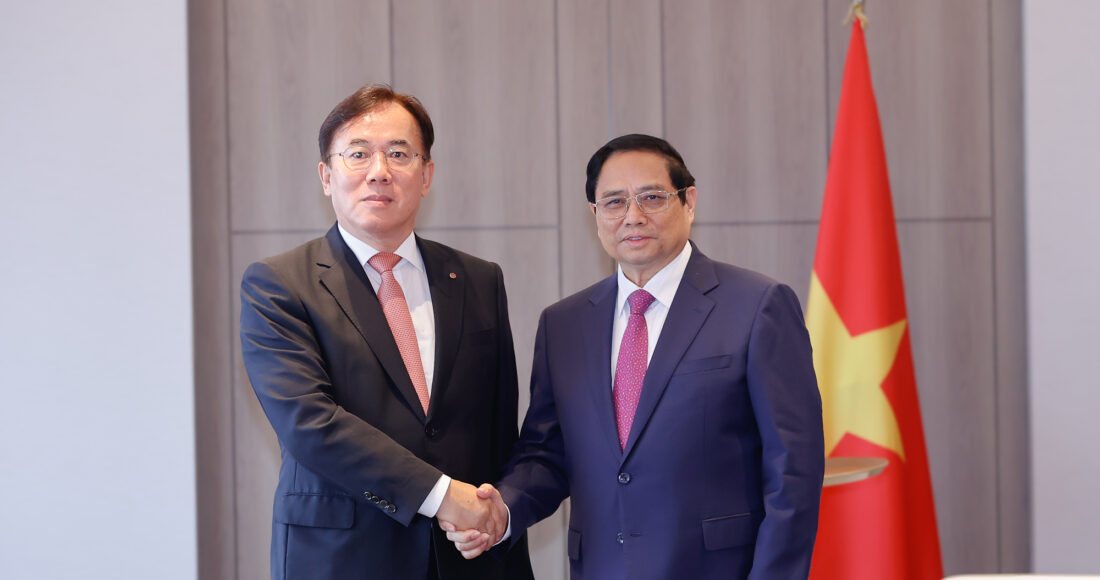 Thủ tướng tiếp ông Cheoldong Jeong, Giám đốc điều hành LG Display. Ảnh: Nhật Bắc