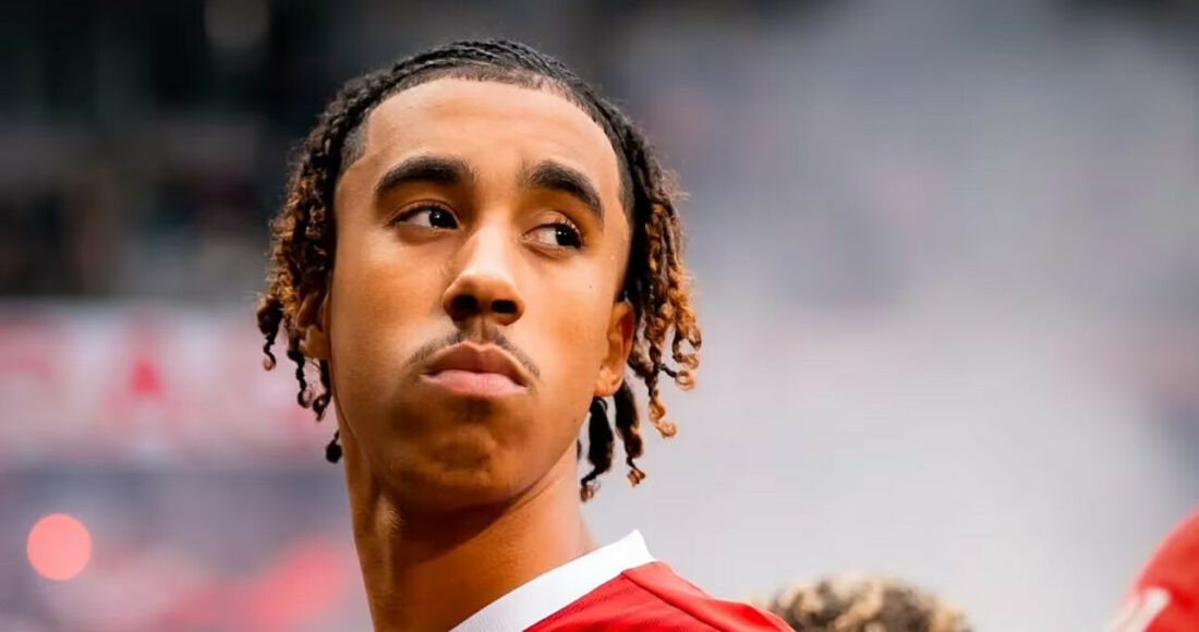 Leny Yoro trong một trận đấu cho Lille mùa 2023-2024. Ảnh: AS