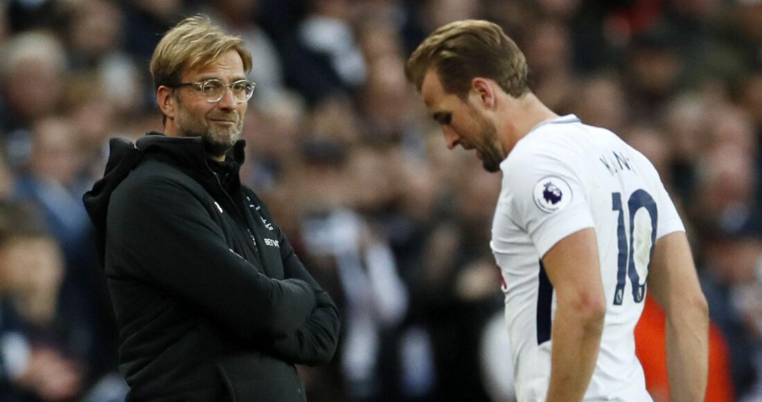 HLV Klopp (trái) khi còn làm việc ở Liverpool. Ảnh: Reuters.