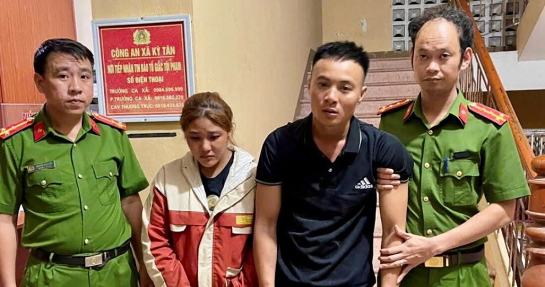 Nghi can Vinh và Giang (thứ 2 và 3, từ trái qua) tại cơ quan điều tra. Ảnh: Công an cung cấp