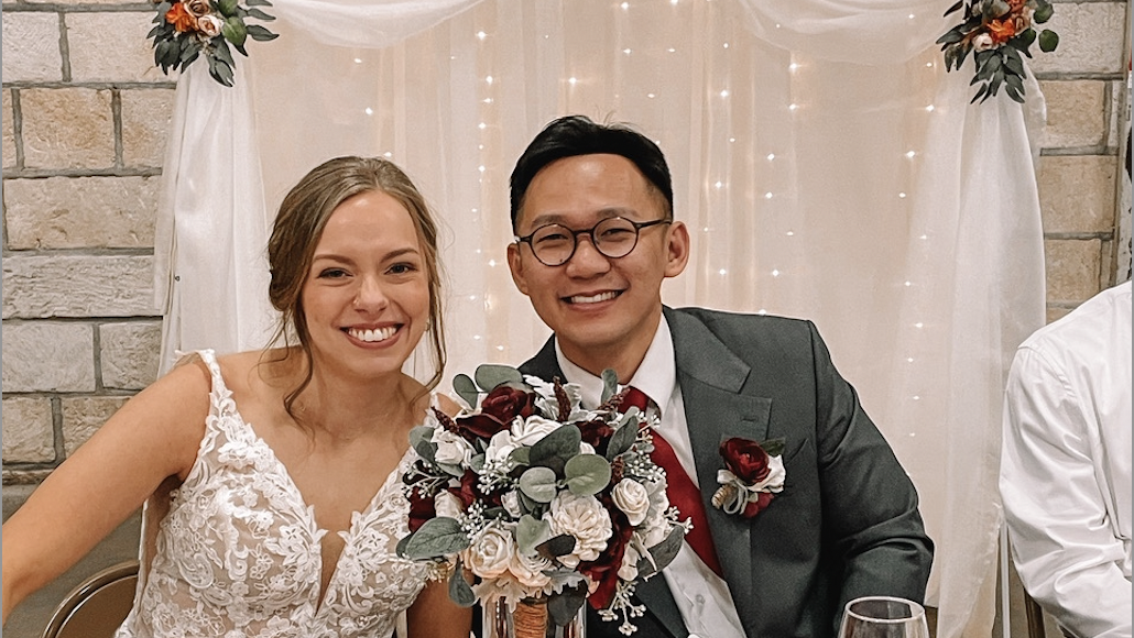 Brooklyn và chồng trong đám cưới ở Mỹ, tháng 1/2024. Ảnh: Nhân vật cung cấp