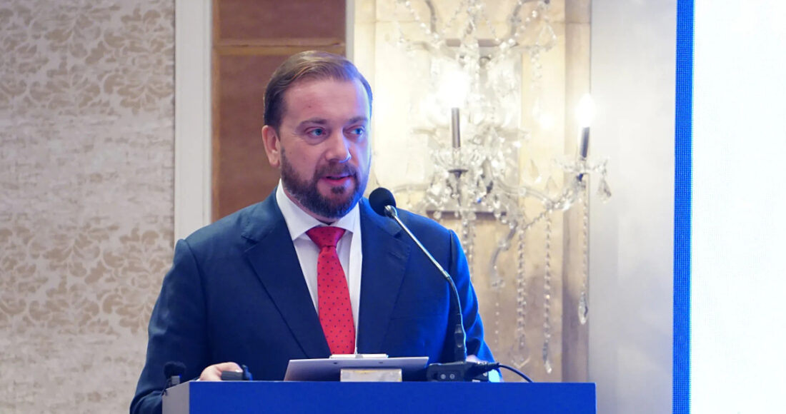 Ông Alexander Stuglev, Chủ tịch kiêm CEO quỹ Roscongress tại phiên họp ở TP HCM ngày 4/7. Ảnh: Viễn Thông