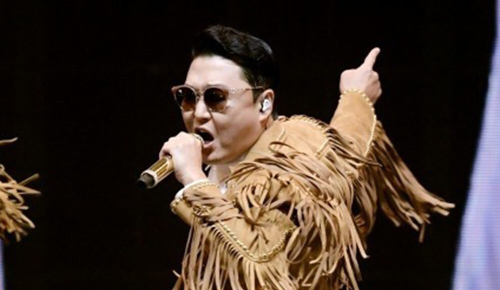 Psy trong hình ảnh quảng bá tour diễn Summer Swag 2024. Ảnh: The Fact