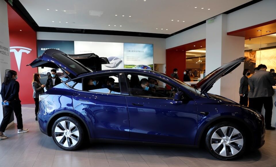 Một chiếc Tesla Model Y tại triển lãm ở Bắc Kinh (Trung Quốc). Ảnh: Reuters