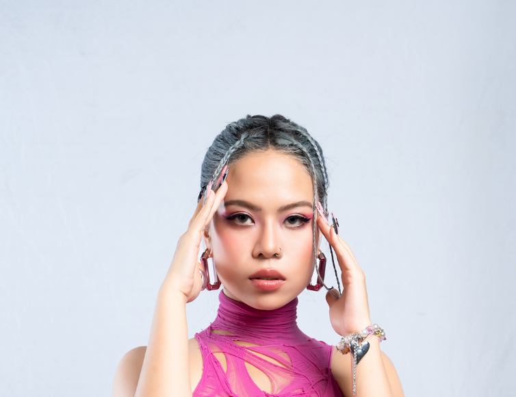 Rapper tlinh theo đuổi hình ảnh, âm nhạc gợi cảm. Ảnh: MMusic