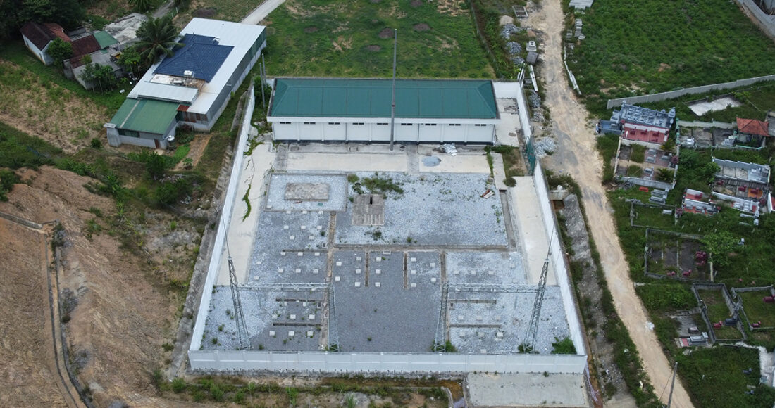 Trạm biến áp ở huyện Tân Kỳ xây xong hai năm nhưng chưa thể vận hành. Ảnh: Đức Hùng