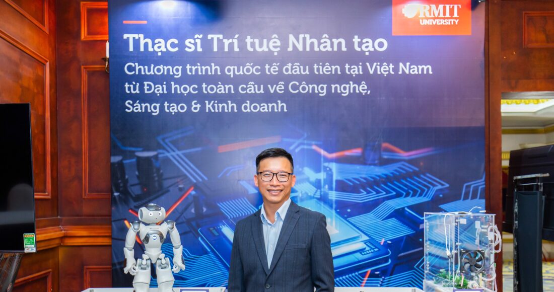 TS. Đinh Ngọc Minh tại sự kiện AI4VN 2022. Ảnh: Tùng Đinh