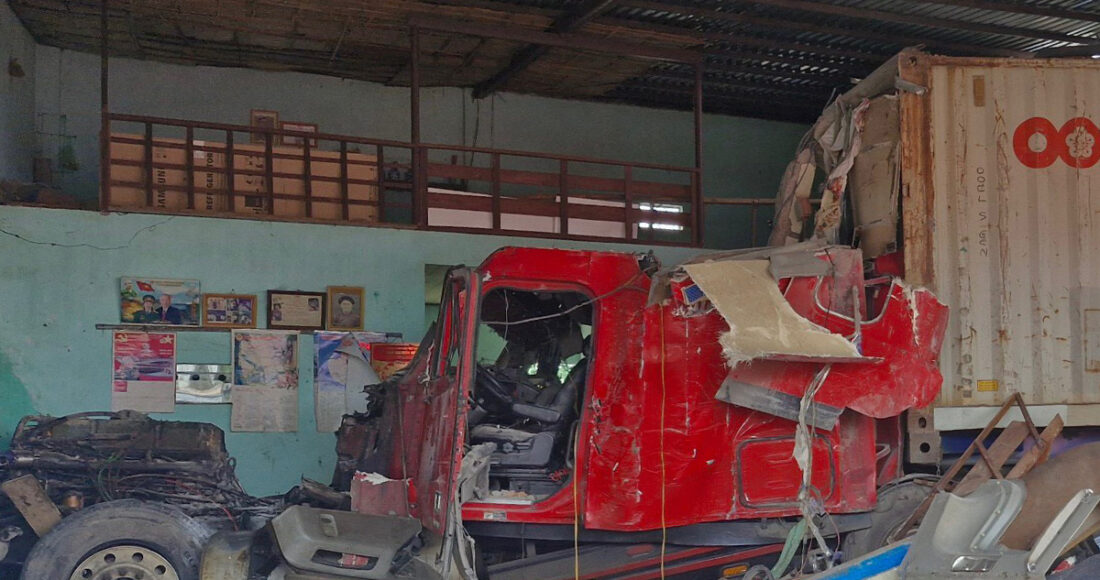 Hiện trường vụ tai nạn sáng 25/7. Ảnh: Ngọc Oanh