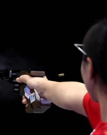 Trịnh Thu Vinh thi 25m súng ngắn thể thao nữ tại Olympic Paris  ngày 3/8. Ảnh: AFP