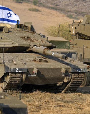 Xe tăng Israel gần biên giới với Lebanon tháng 11/2023. Ảnh: AP