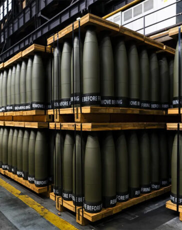 Đạn pháo 155 mm tại nhà máy ở thành phố Scranton, bang Pennsylvania, Mỹ tháng 4/2023. Ảnh: AP
