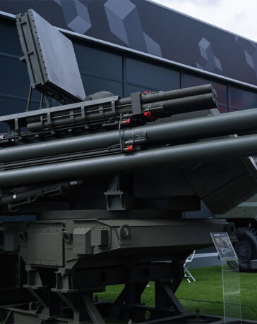 Nguyên mẫu tổ hợp Pantsir-SMD-E tại gian trưng bày trong triển lãm ARMY 2024 ở Moskva, Nga ngày 13/8. Ảnh: Rostec