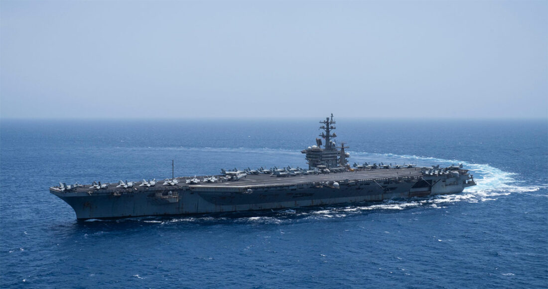 Tàu sân bay USS Dwight D. Eisenhower tại Biển Đỏ hồi tháng 6. Ảnh: AP