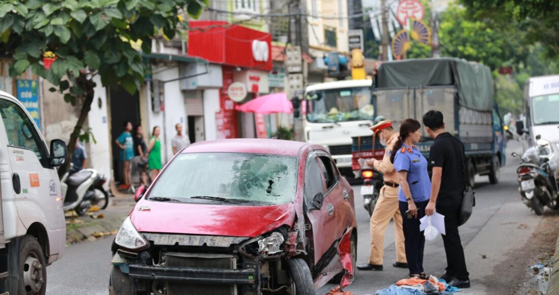 Chiếc xe ôtô gây tai nạn. Ảnh: Việt An