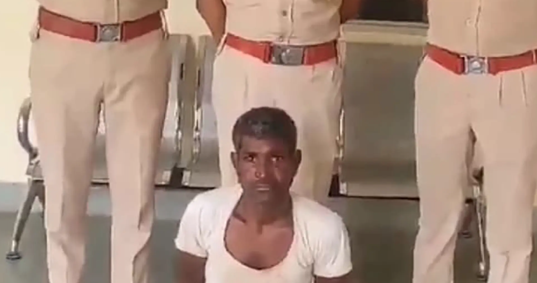 Baburam Bhil khi bị bắt. Ảnh: News 18 India