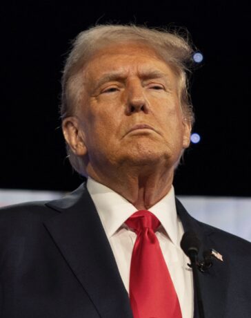 Cựu tổng thống Mỹ Donald Trump tại trường quay của CNN ở Atlanta, Georgia, ngày 27/6. Ảnh: AFP