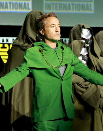 Robert Downey Jr. trong trang phục lấy cảm hứng từ nhân vật Doctor Doom, tại San Diego Comic-Con 2024. Ảnh: AFP