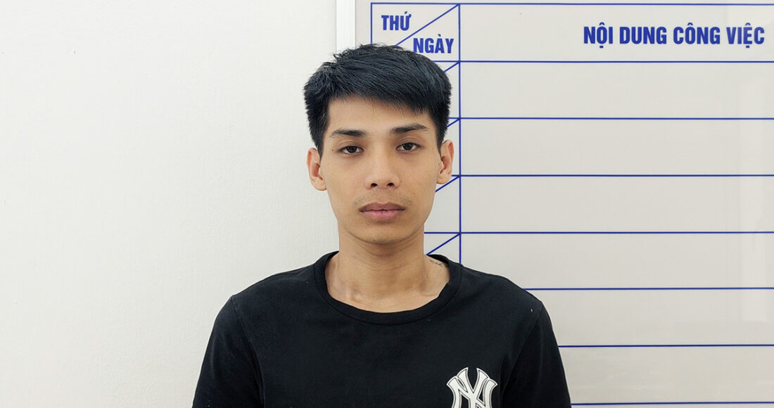 Nguyễn Văn Đông Khánh tại cơ quan điều tra. Ảnh:Công an cung cấp