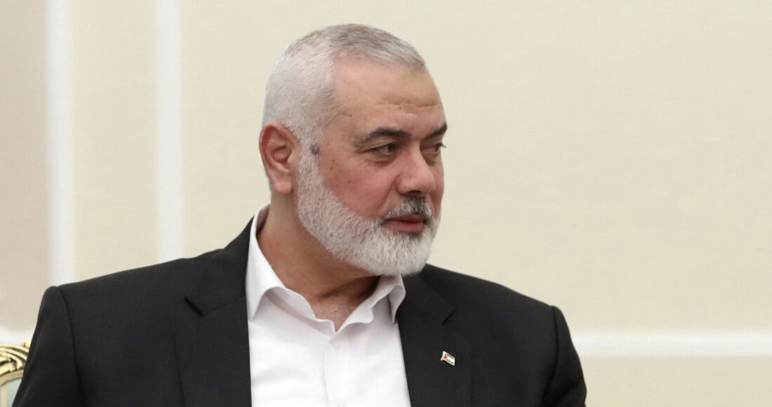 Thủ lĩnh chính trị Hamas Ismail Haniyeh tại Tehran, Iran ngày 30/7. Ảnh: AP