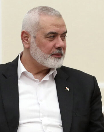Thủ lĩnh chính trị Hamas Ismail Haniyeh tại Tehran, Iran ngày 30/7. Ảnh: AP