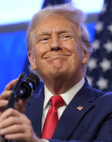Cựu tổng thống Donald Trump tại sự kiện ở Câu lạc bộ golf quốc gia Trump tại Bedminster, bang New Jersey ngày 15/8. Ảnh: AP