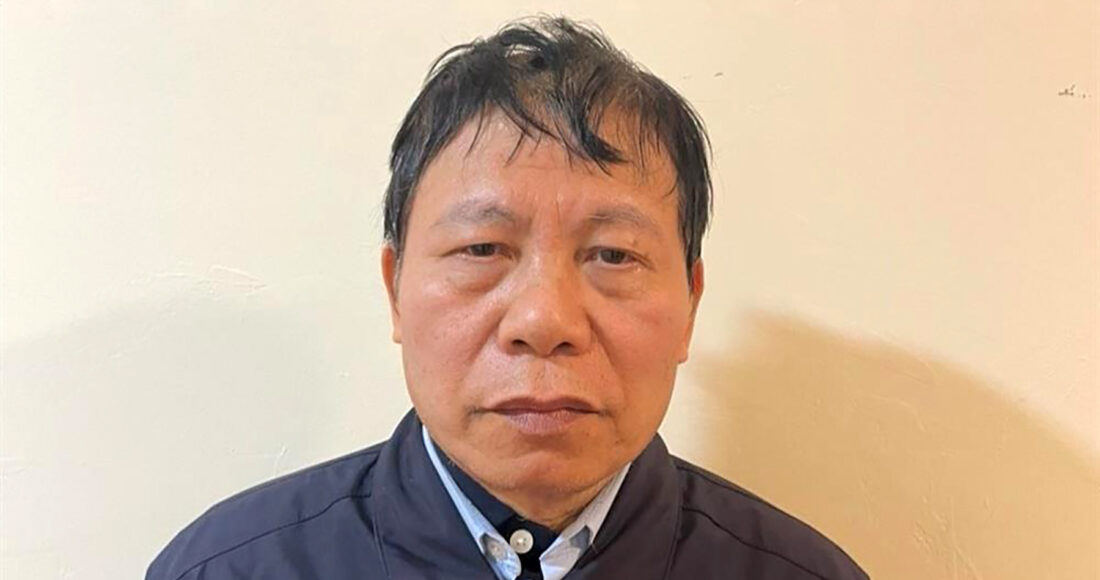 Ông Nguyễn Nhân Chiến khi bị bắt, tháng 1/2024. Ảnh: Bộ Công an