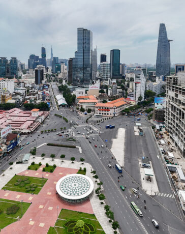 Trung tâm TP HCM khu vực chợ Bến Thành, tháng 6/2024. Ảnh: Quỳnh Trần