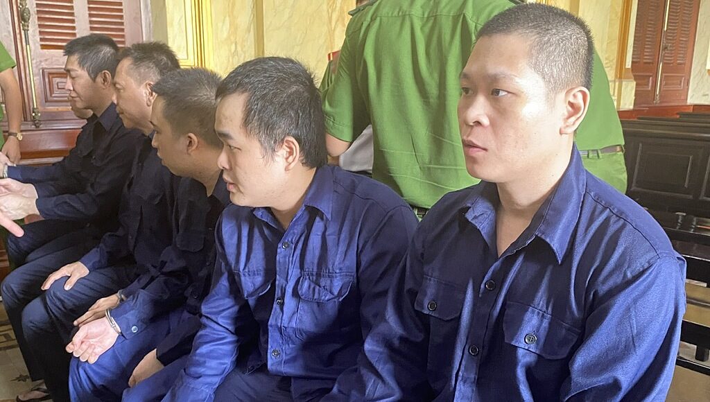 Các bị cáo tại tòa hôm nay. Ảnh: Hải Duyên