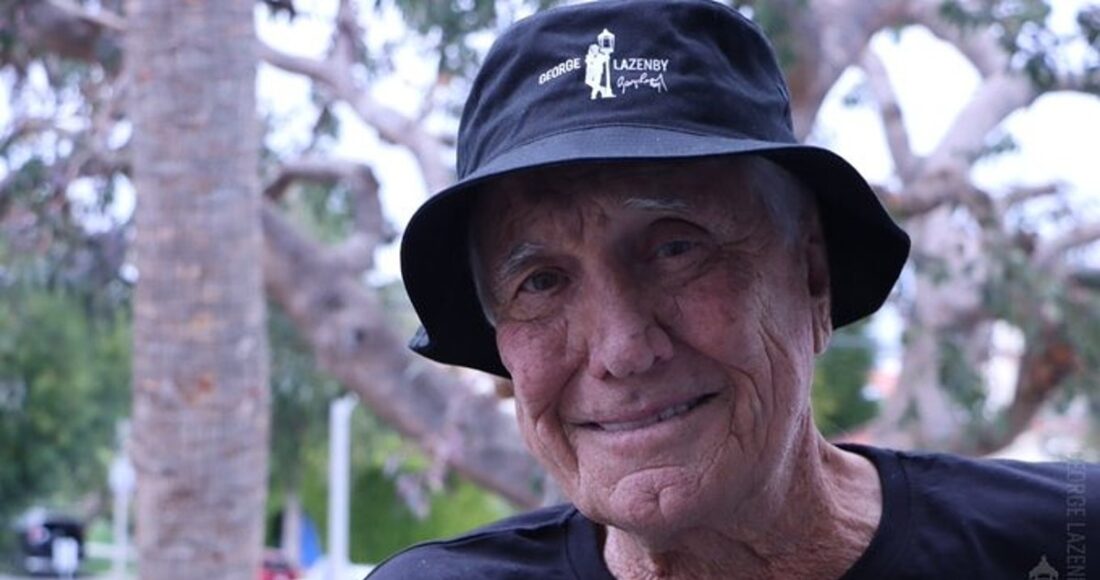 Diễn viên George Lazenby hiện tại. Ảnh: X