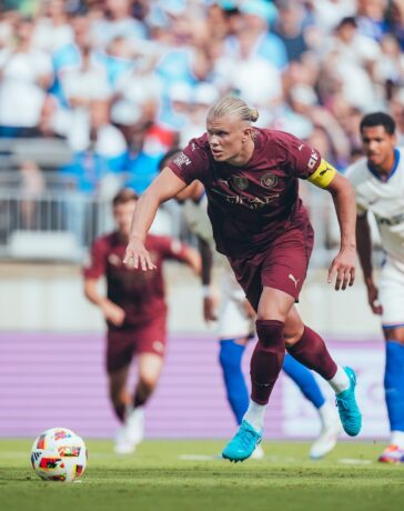 Haaland đá phạt đền, mở tỷ số cho Man City trong trận giao hữu thắng Chelsea 4-2 trên sân Columbus, Ohio, Mỹ sáng 4/8, theo giờ Hà Nội. Ảnh: Man City