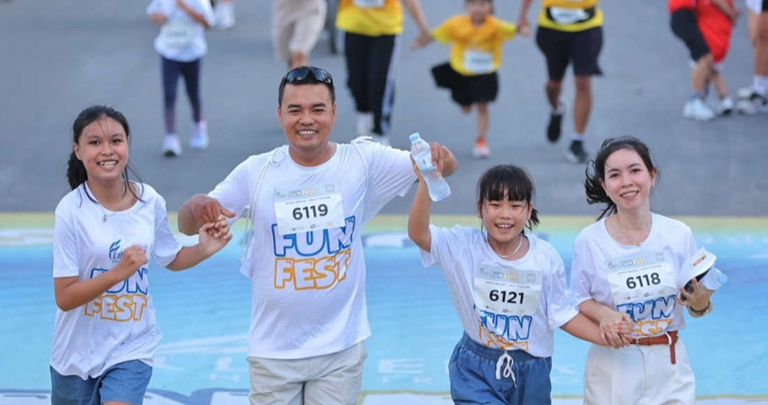 Bức ảnh Runner áo trắng - Không cần lo lắng! của bạn đọc Hà My được giải ảnh gia đình trong tháng 7.