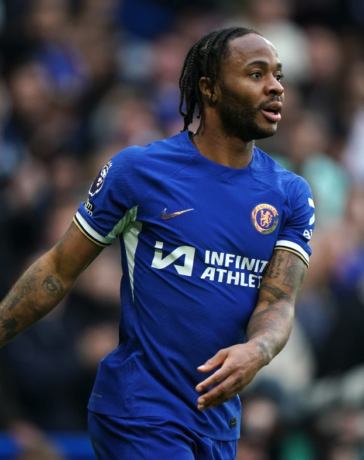 Sterling thi đấu sáu trận trước mùa giải cho Chelsea nhưng bị loại khỏi đội hình ở trận gặp Man City. Ảnh: PA