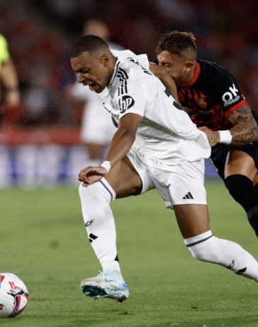 Mbappe chơi năng nổ, nhưng không thể ghi bàn trong trận đầu tiên cùng Real chơi tại La Liga. Ảnh: realmadrid.com