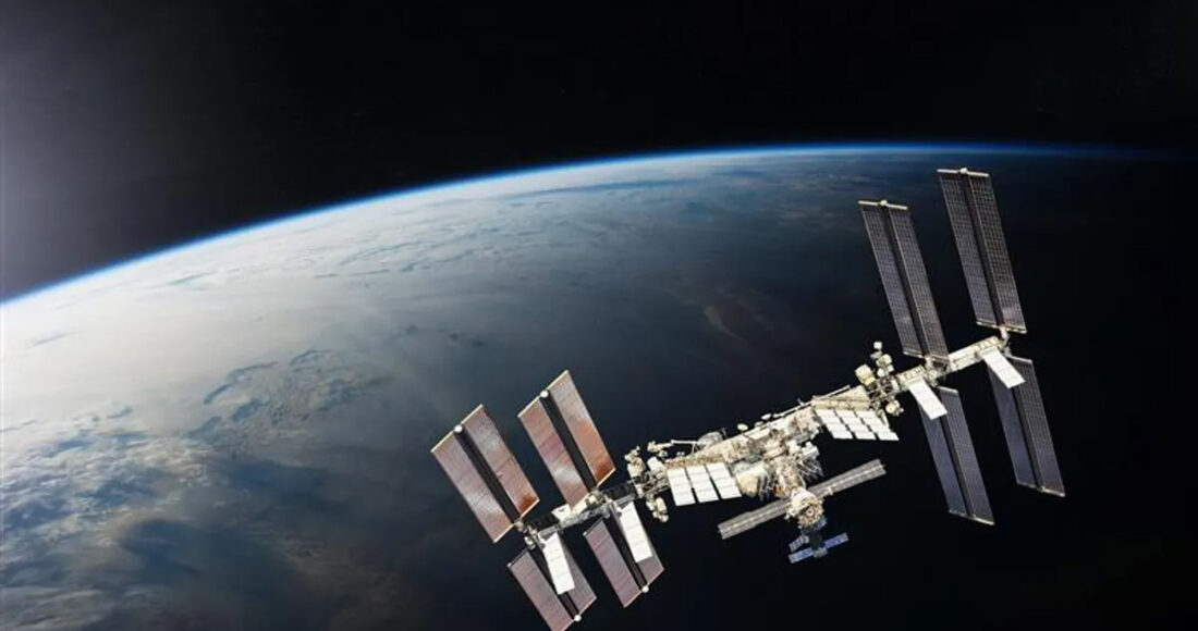 Trạm Vũ trụ Quốc tế (ISS) hoạt động trên không gian. Ảnh: Paopano