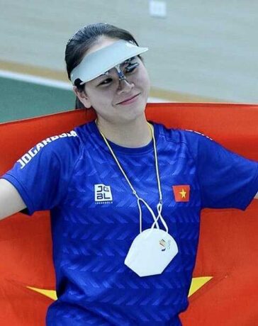 Xạ thủ Trịnh Thu Vinh. Ảnh: VSF