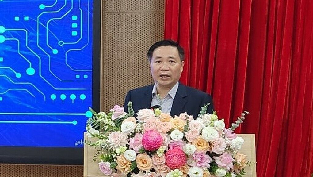 Phó ban quản lý Khu công nghệ cao Hòa Lạc Trần Đắc Trung phát biểu tại hội nghị. Ảnh: BTC