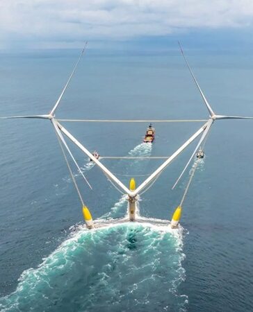 Ocean X được kéo tới trang trại điện gió Qingzhou IV. Ảnh: Interesting Engineering