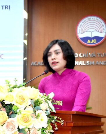 Tiến sĩ Vũ Thùy Dương. Ảnh: Hà Anh