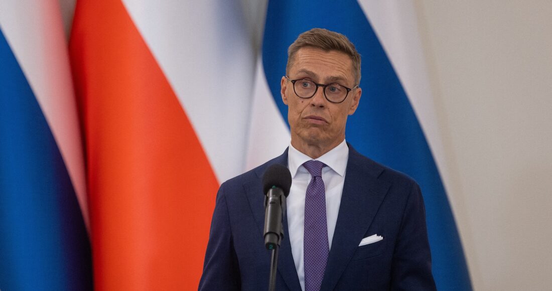 Tổng thống Phần Lan Alexander Stubb tại cuộc họp báo ở Warsaw, Ba Lan ngày 10/9. Ảnh: AFP